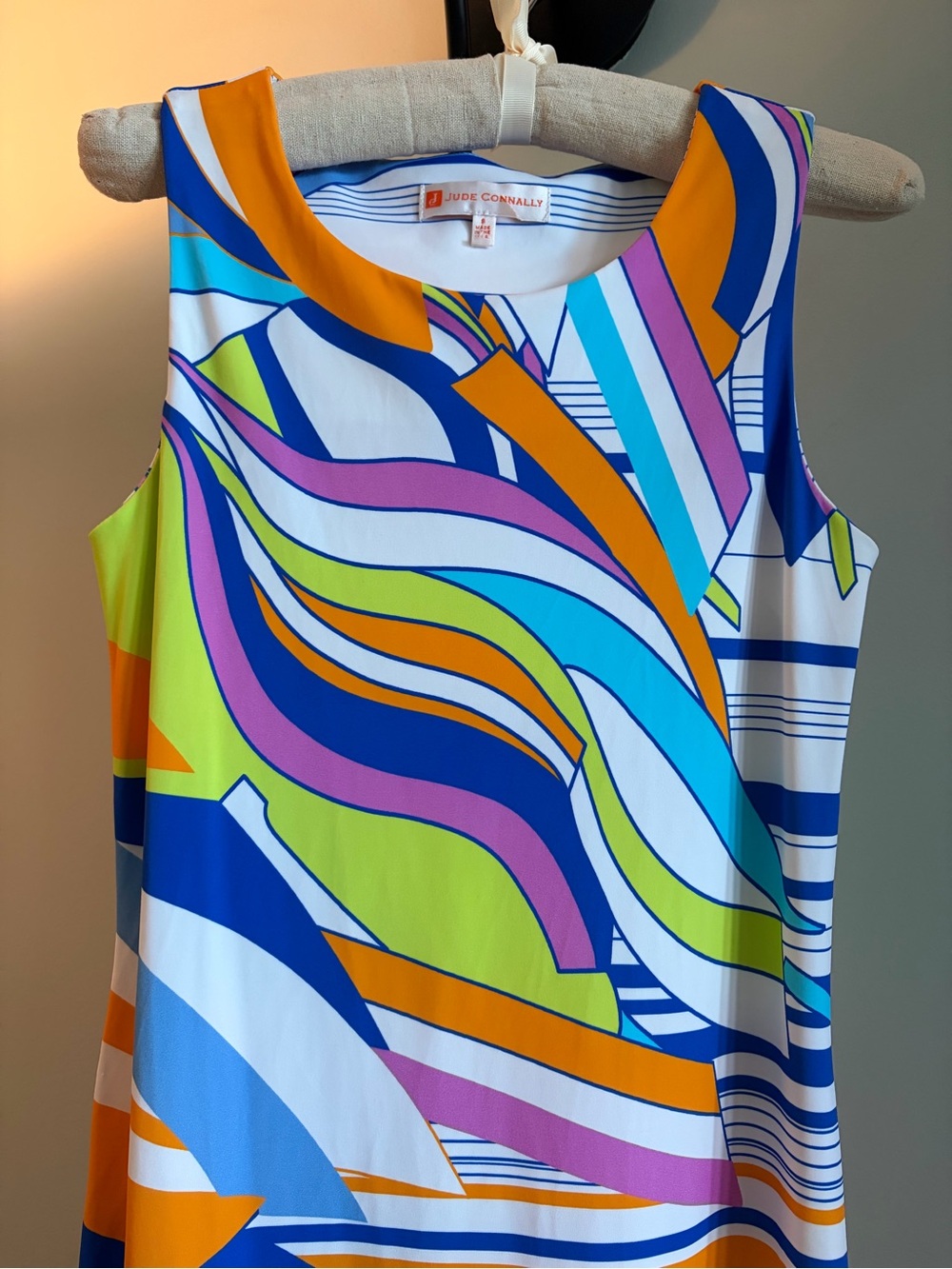 JUDE CONNALLY
SLEEVELESS ABSTRACT SHIFT DRESS - Picture 2 of 6